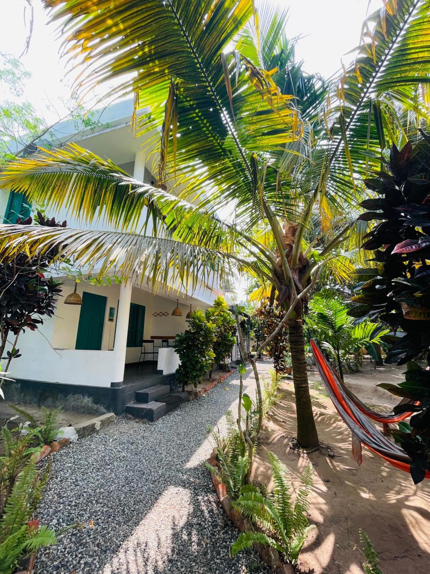 Cliff & Coral Hostel Varkala Kültér fotó