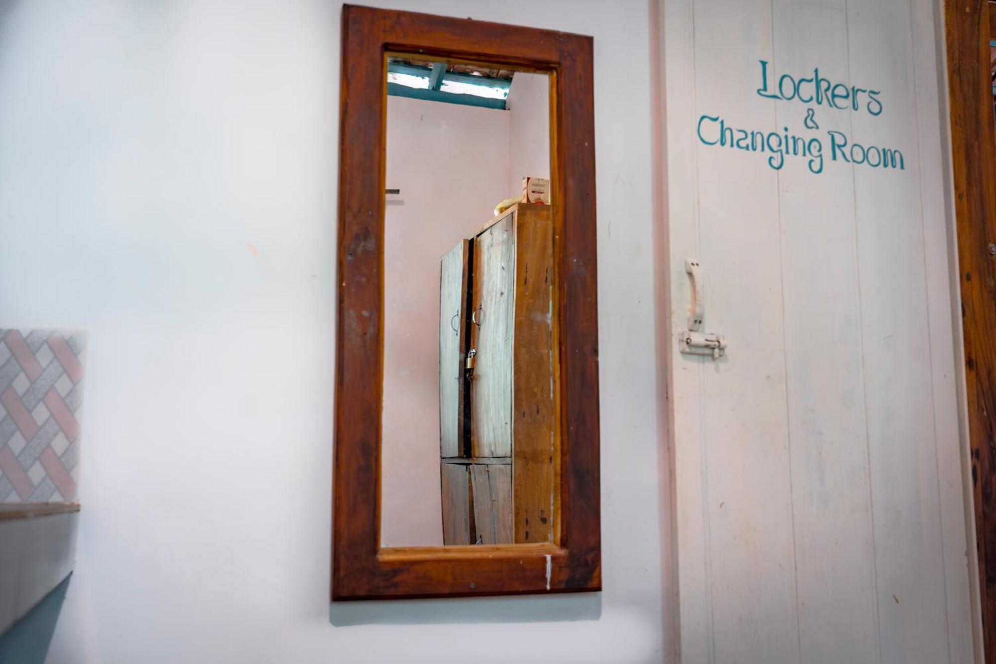 Cliff & Coral Hostel Varkala Kültér fotó